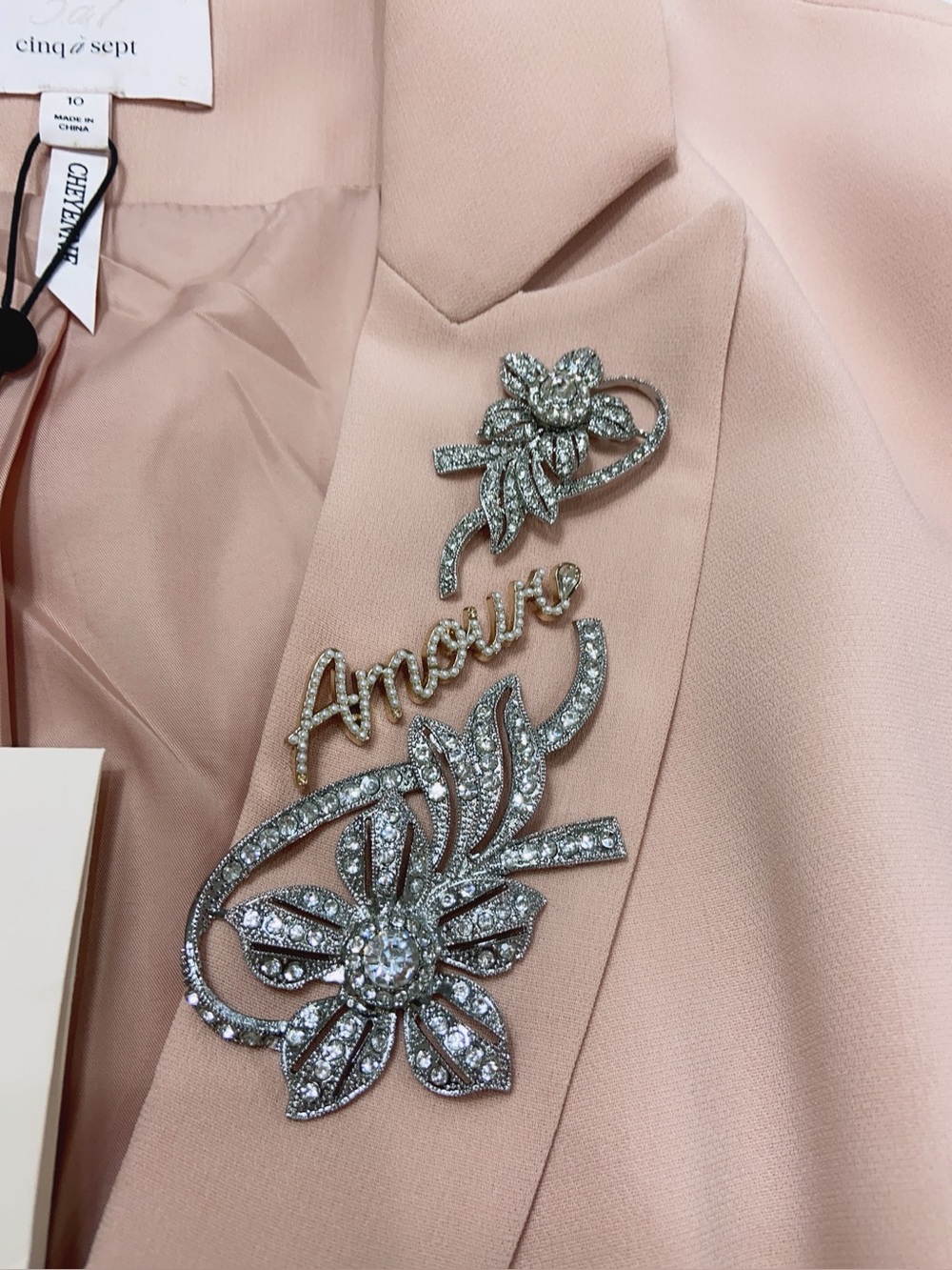NWT $698 Cinq a Sept Cheyenne Embellished Stacked Jewelry Lined Blazer Blusher - Picture 9 of 10